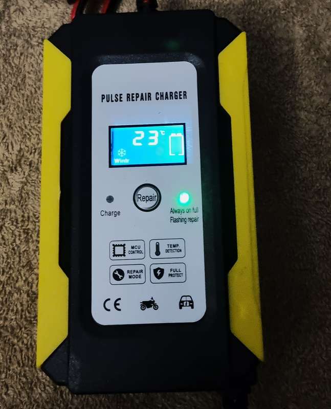 12V 10A Intelligent Battery Charger