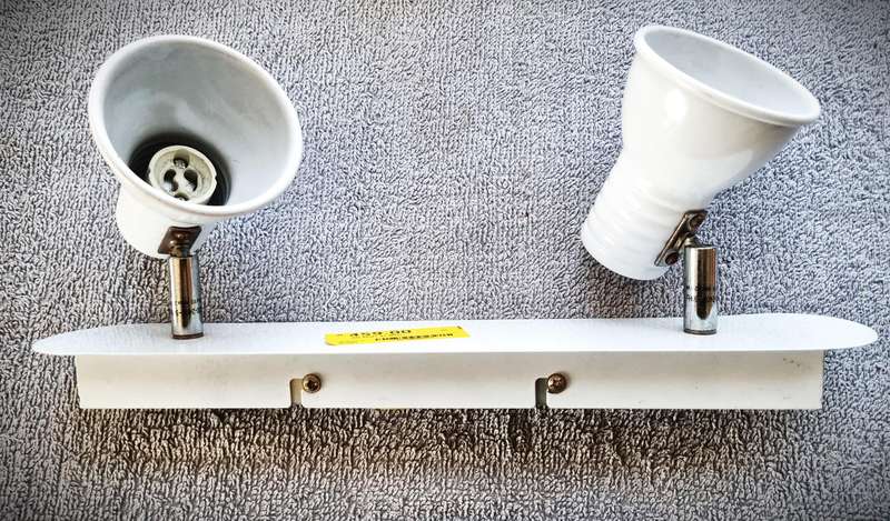 Combo pack with double spotlight fittings