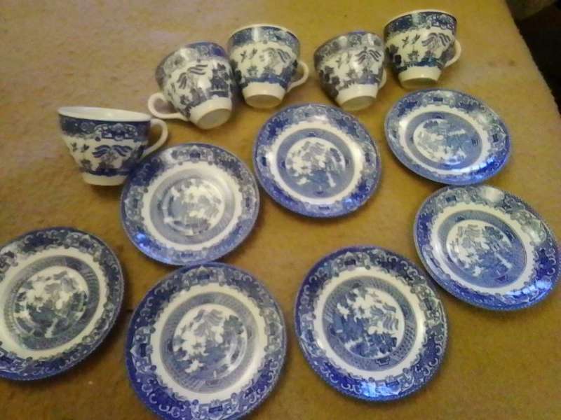 Old Willow English chinaware