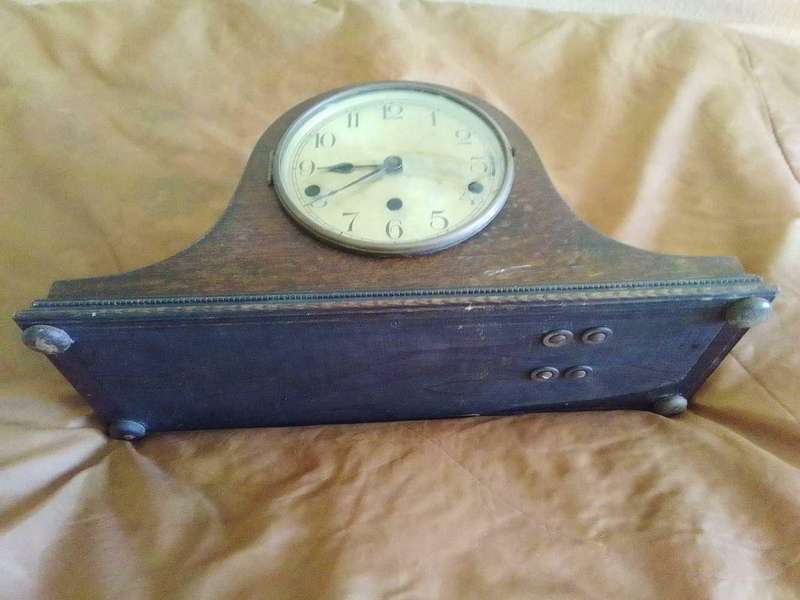 Antique chiming wind up clock (without key and pendulum)