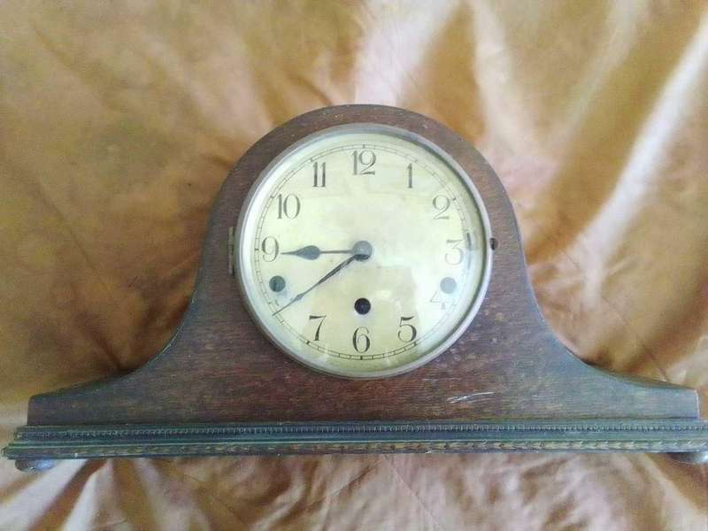 Antique chiming wind up clock (without key and pendulum)