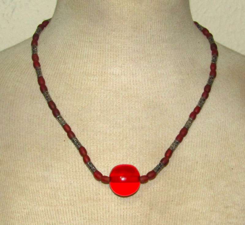 Vintage Frosted Ruby Red Glass & Silver Tone Filigree Beaded Necklace