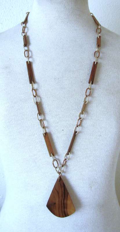 Vintage Two-Tone Metal Link and Wooden Beaded Pendant Necklace