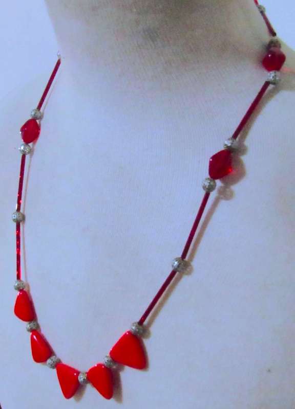 Vintage Ruby Red Glass & Silver Tone Filigree Beaded Necklace