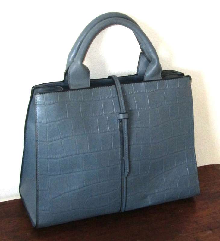 Vintage 'Casablanca' Embossed 100% Real Leather Blue Handbag