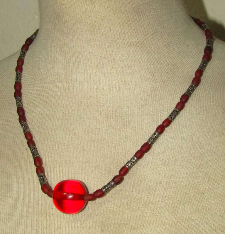 Vintage Frosted Ruby Red Glass & Silver Tone Filigree Beaded Necklace