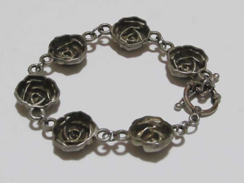 Vintage Silver-Plated Rose Bracelet