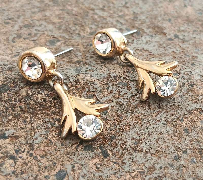 Vintage Gold-Tone Crystal Jewellery Set | Drop Earrings & Pendant | Classic Glamour
