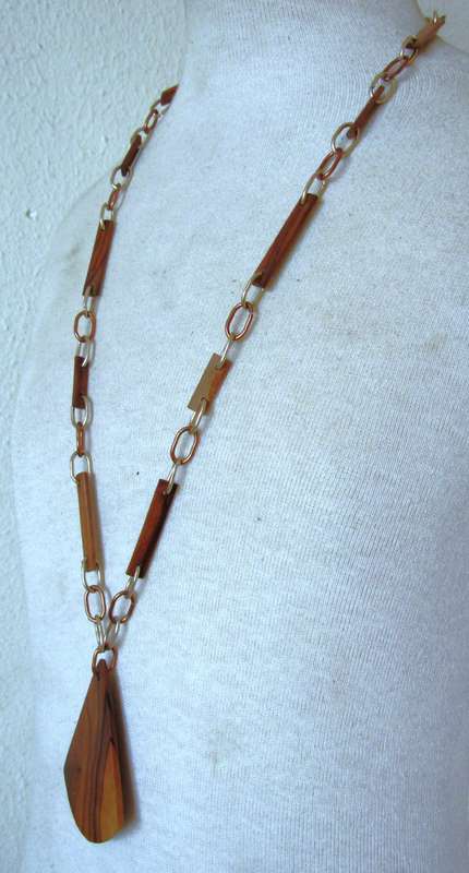 Vintage Two-Tone Metal Link and Wooden Beaded Pendant Necklace