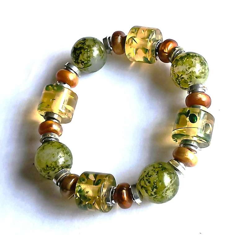 Vintage Nature-Inspired Beaded Stretch Bracelet