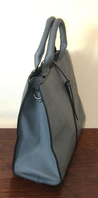 Vintage 'Casablanca' Embossed 100% Real Leather Blue Handbag