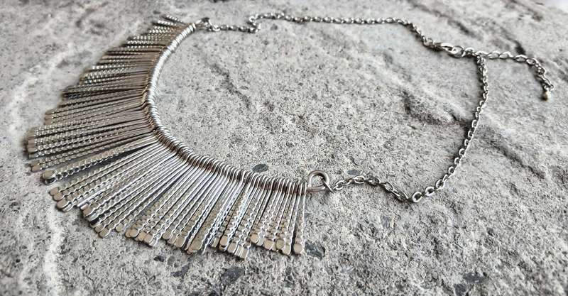 Striking Vintage Silver-Tone Fringe Bib Necklace  Industrial Chic Meets Brutalist Elegance