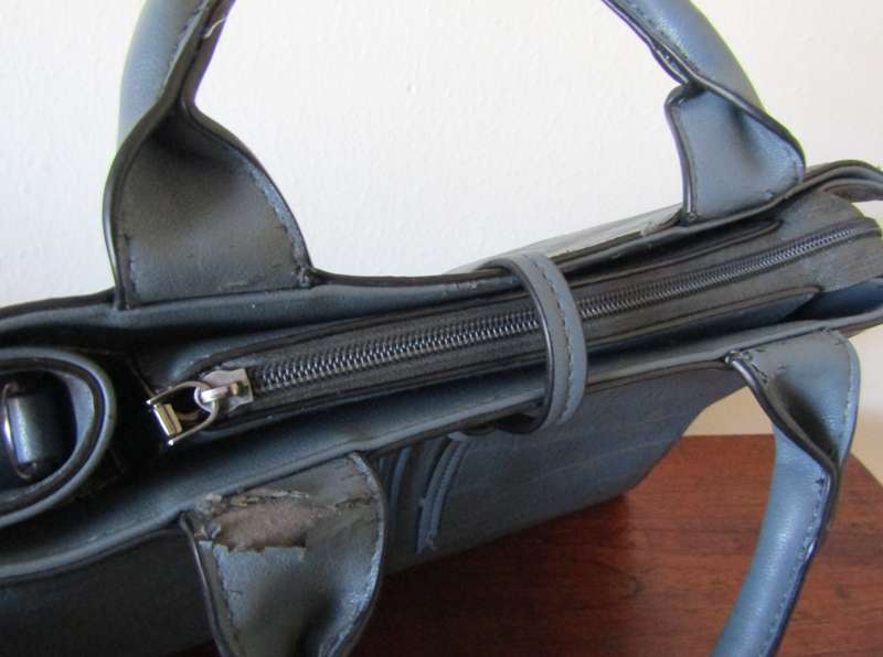 Vintage 'Casablanca' Embossed 100% Real Leather Blue Handbag