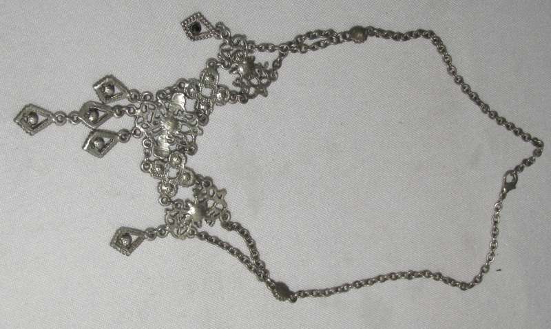 Vintage Silver-Tone Victorian Style Gothic Necklace with Faceted Onyx-Colored Crystals