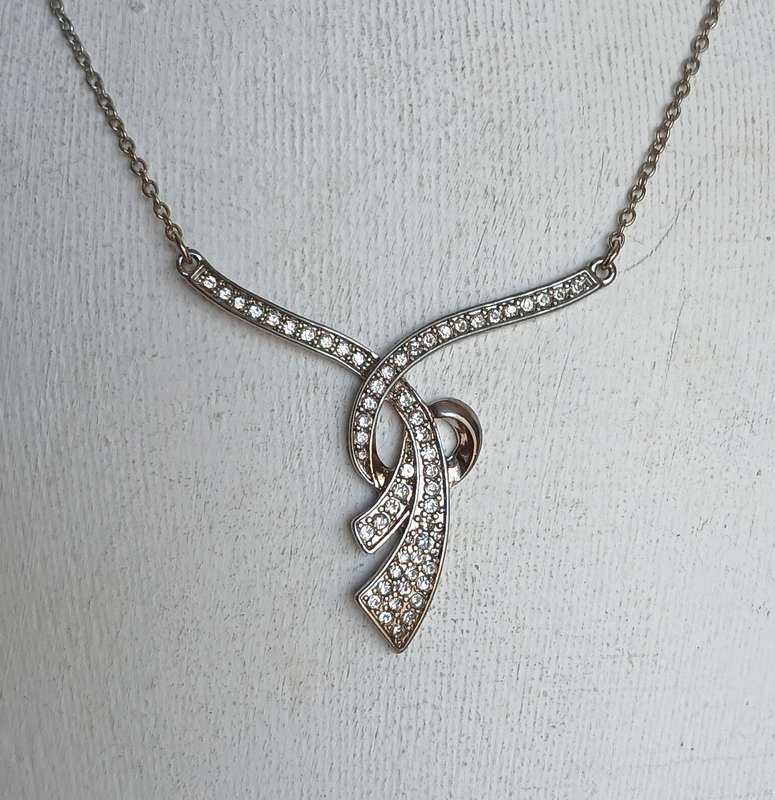 Elegant Vintage Art Deco Style Pave Set Pendant Necklace