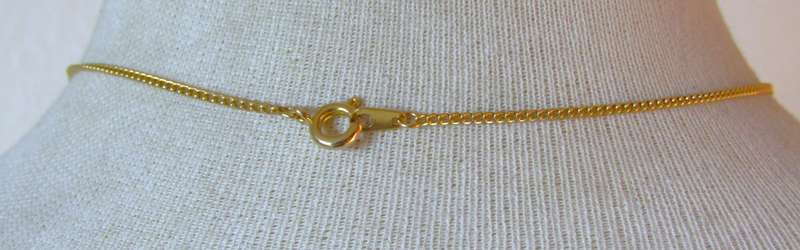Vintage 22ct Gold Plated Red Rose Pendant Necklace & Matching Clip-On Earrings Set