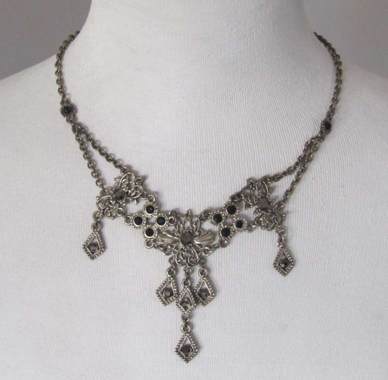 Vintage Silver-Tone Victorian Style Gothic Necklace with Faceted Onyx-Colored Crystals
