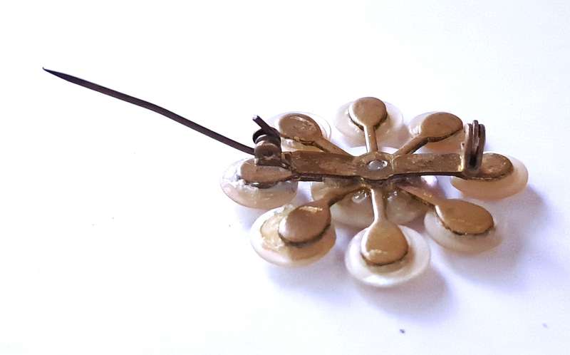 Vintage Natural Mother of Pearl and Brass Brooch Pin