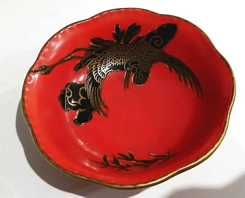 Charming Vintage Maling Oriental-Inspired Decorative Bowl - A Collector's Piece