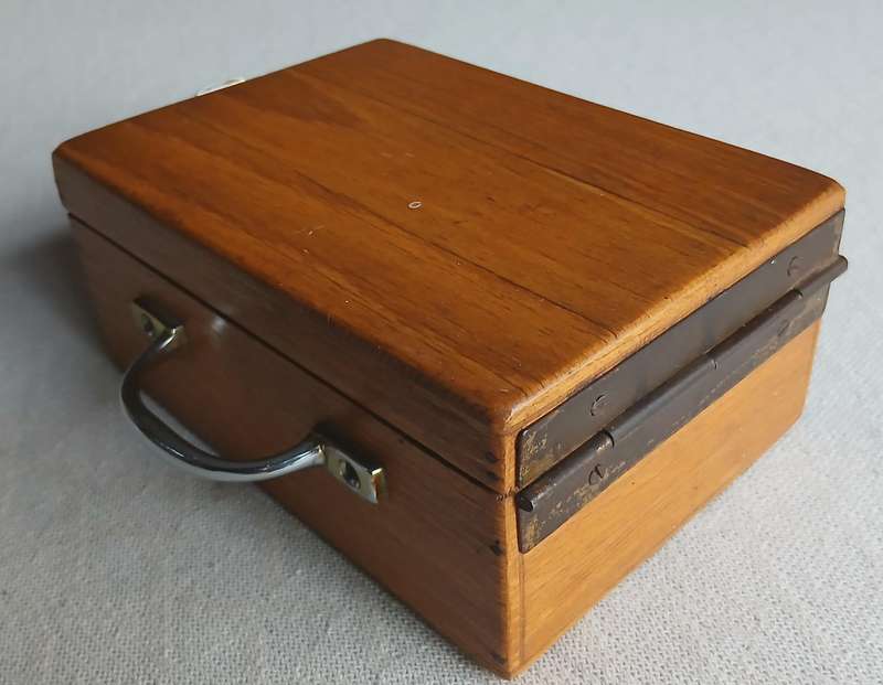 Vintage Kodak Brownie 8mm Movie Camera with Unique Homemade Wooden Case  A Piece of Filming History