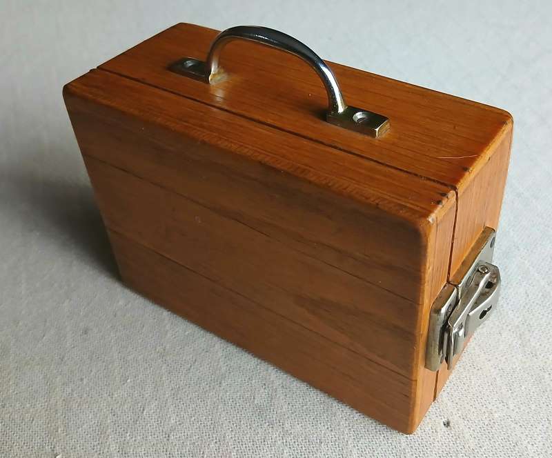 Vintage Kodak Brownie 8mm Movie Camera with Unique Homemade Wooden Case  A Piece of Filming History
