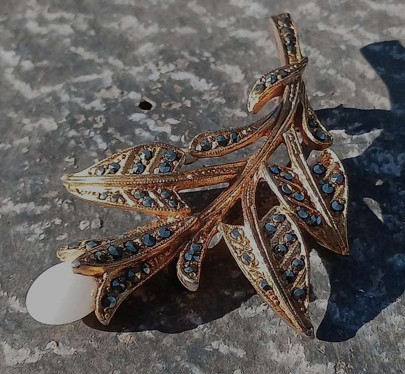Vintage Mid-Century Gold Plated Lily Brooch Pin with Faux Marcasite & Milk Glass