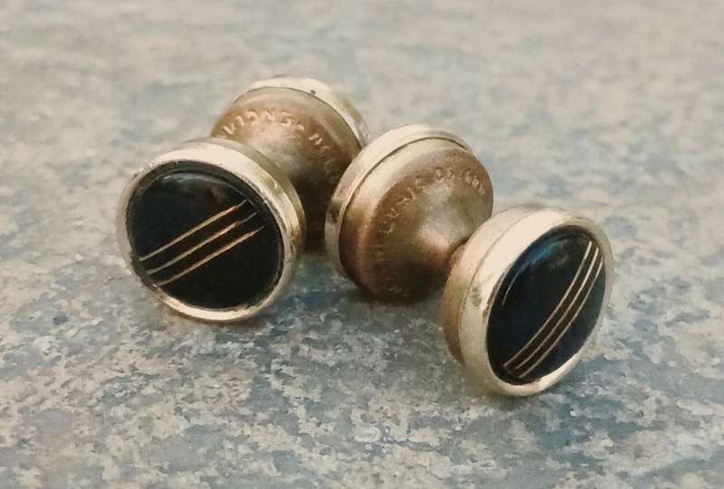 Rare Vintage 1930s Art Deco Stratton Gold-Tone Retractable Cufflinks with Simulated Onyx