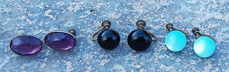 Job Lot: Three Pairs of Vintage Screw-Back Earrings - A Colourful Collection