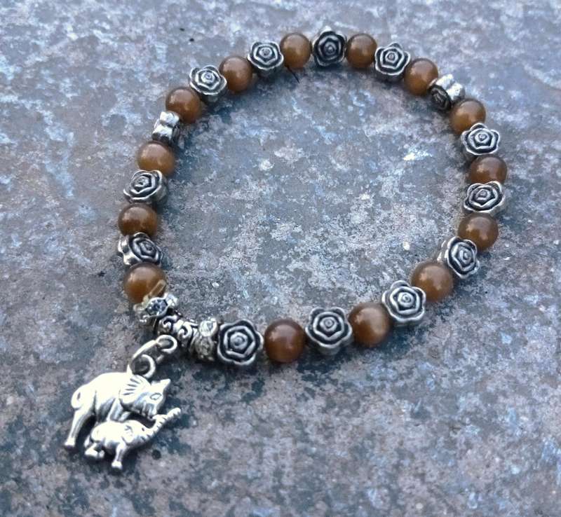 Vintage Stretch Bracelet | Faux Tigers Eye, Rosebud Spacers & Elephant Charm | Boho Beaded Style