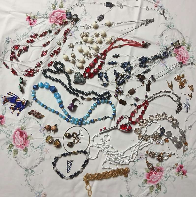 Job Lot Eclectic Vintage Costume Jewellery | Mixed Styles | Necklaces, Bracelets, Earrings & More