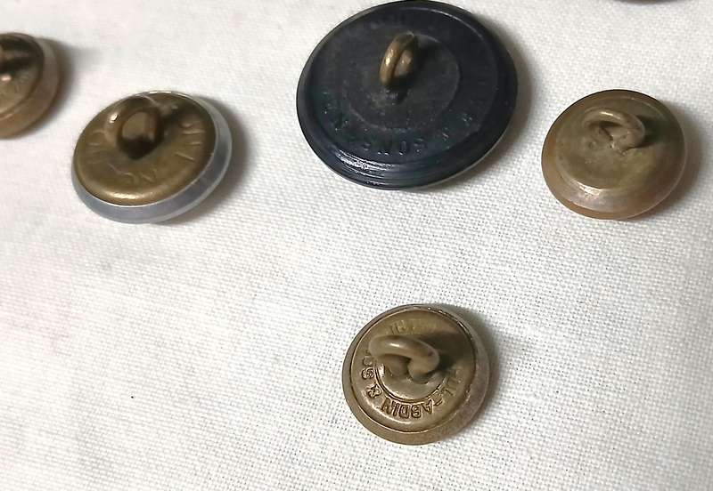 Job Lot: Authentic British & Commonwealth Military Buttons