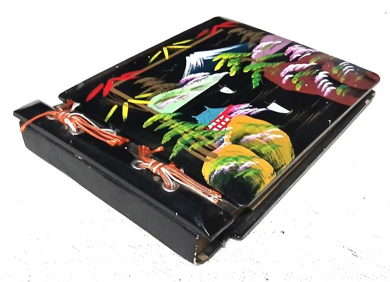 Charming Vintage Japanese Lacquer Photo Album - Hand-Painted Mt. Fuji Scene