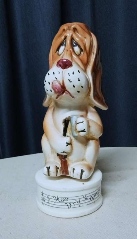 Charming Vintage "How Dry I Am" Basset Hound Musical Decanter by Sankyo, Japan