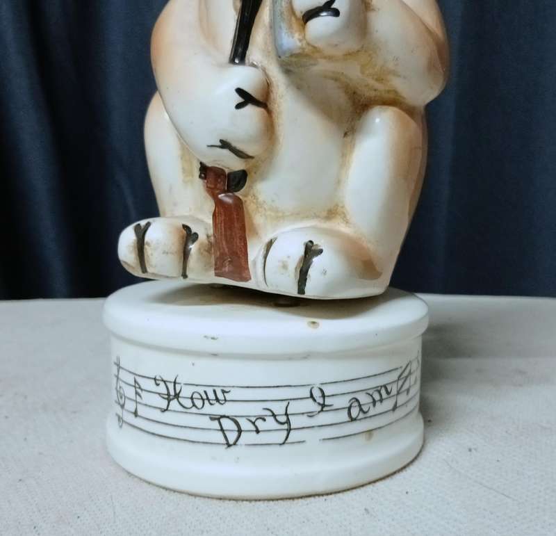 Charming Vintage "How Dry I Am" Basset Hound Musical Decanter by Sankyo, Japan