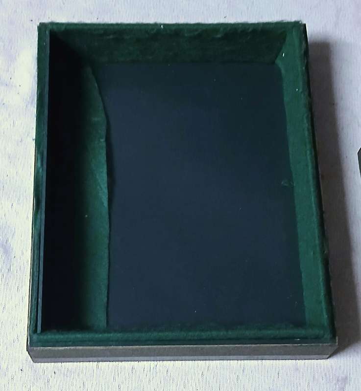 Exquisite Handcrafted Vintage-Style Tablemat Set with Matching Box