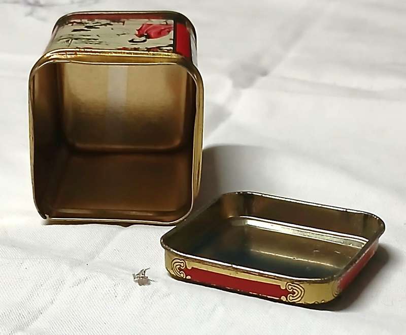 Exquisite Vintage Chinese Lychee Black Tea Tin - Miniature Oriental Landscape