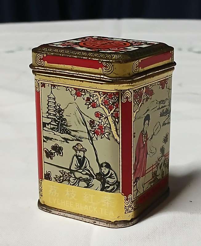 Exquisite Vintage Chinese Lychee Black Tea Tin - Miniature Oriental Landscape