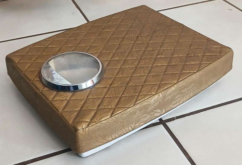 Vintage Salter Bathroom Scale - Retro Gold Design, Working Condition