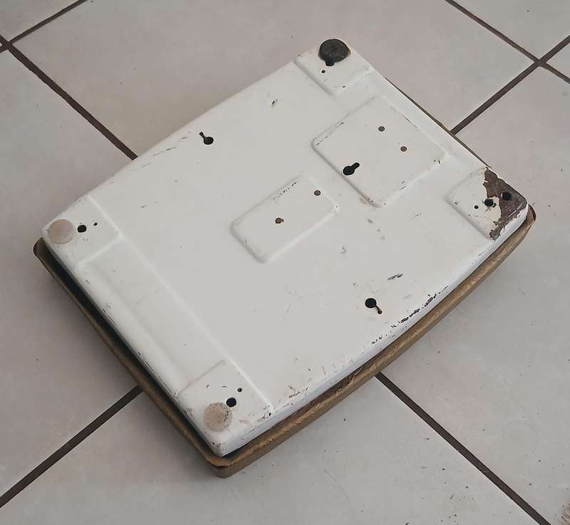 Vintage Salter Bathroom Scale - Retro Gold Design, Working Condition