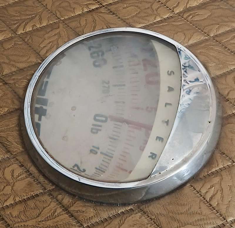 Vintage Salter Bathroom Scale - Retro Gold Design, Working Condition