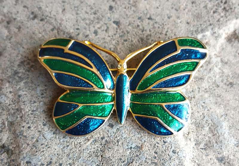 Elegant Vintage Gold-Tone Butterfly Brooch with Blue & Green Enamel