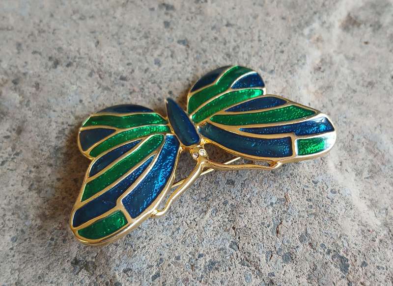 Elegant Vintage Gold-Tone Butterfly Brooch with Blue & Green Enamel