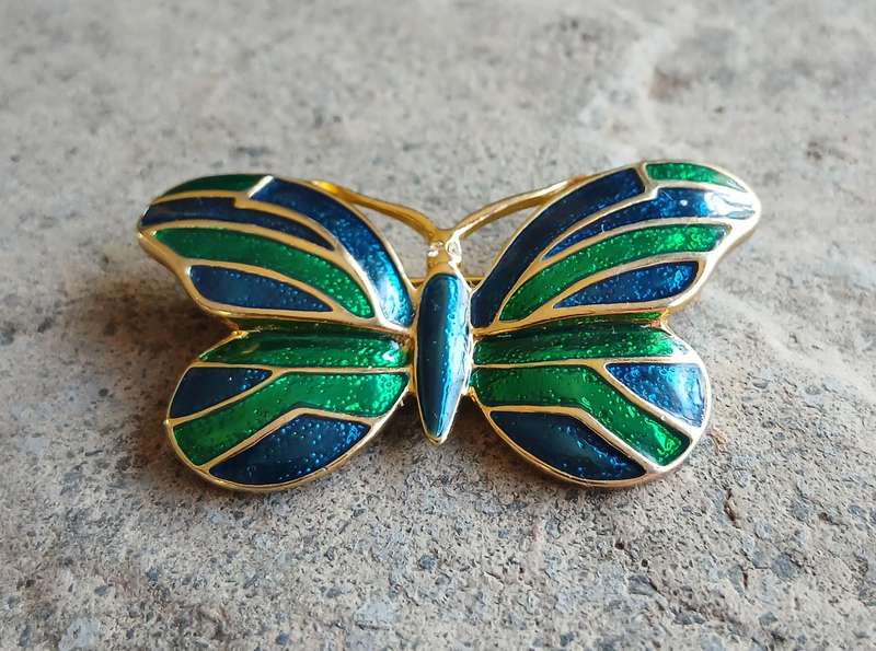 Elegant Vintage Gold-Tone Butterfly Brooch with Blue & Green Enamel