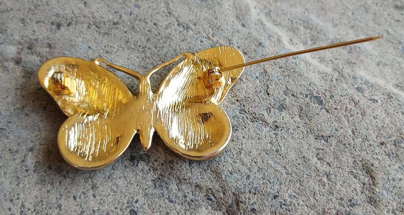 Elegant Vintage Gold-Tone Butterfly Brooch with Blue & Green Enamel