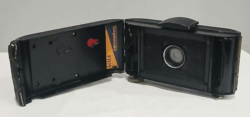 1930s Voigtländer Bessa Folding Camera  Skopar Lens, Compur Shutter  With Case