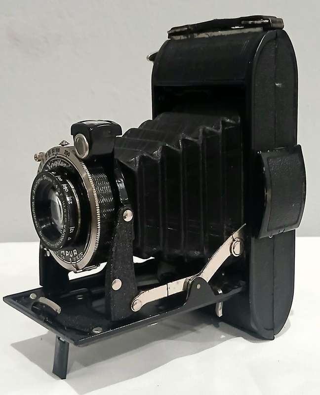 1930s Voigtländer Bessa Folding Camera  Skopar Lens, Compur Shutter  With Case
