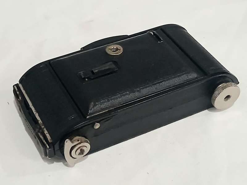 1930s Voigtländer Bessa Folding Camera  Skopar Lens, Compur Shutter  With Case