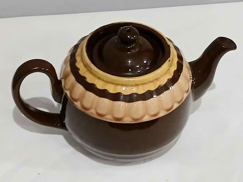 Vintage Pie-Crust Fluted Brown Betty Teapot  Made in England | c. 1920