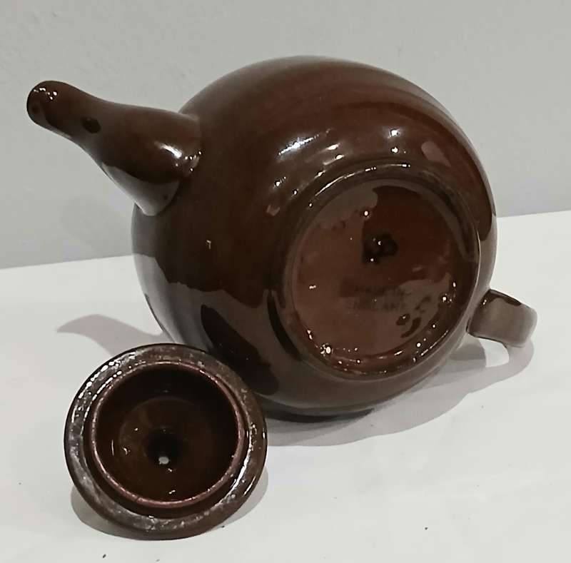 Vintage Pie-Crust Fluted Brown Betty Teapot  Made in England | c. 1920