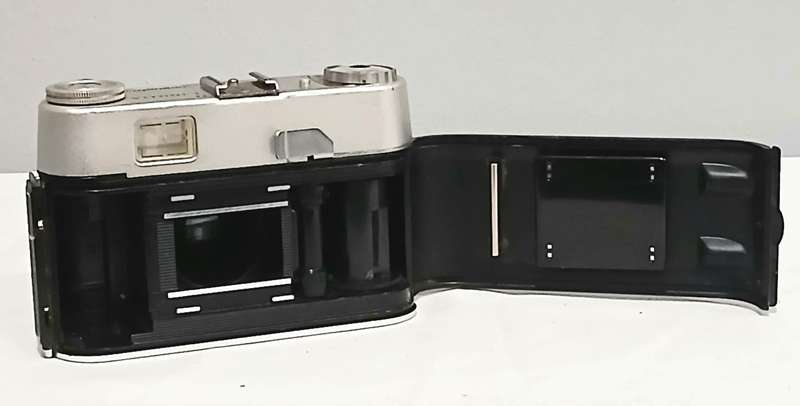 1960 Voigtländer Vitoret D Vintage Camera with Leather Case  Clean & Good Condition